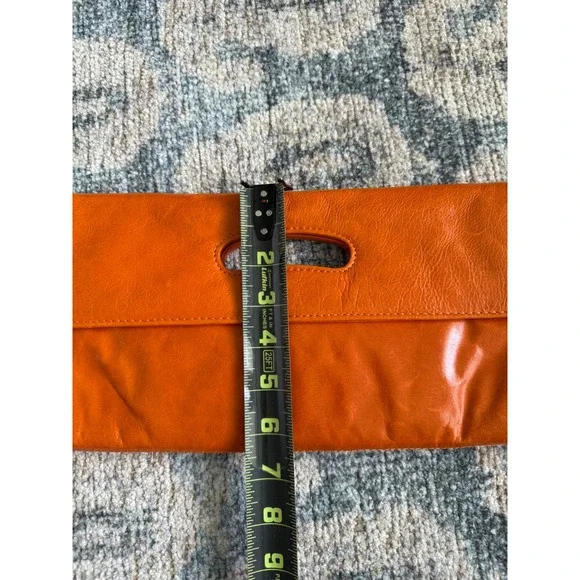 Hobo International Katrina Leather Cutout Clutch Excellent Condition - Picture 3 of 5